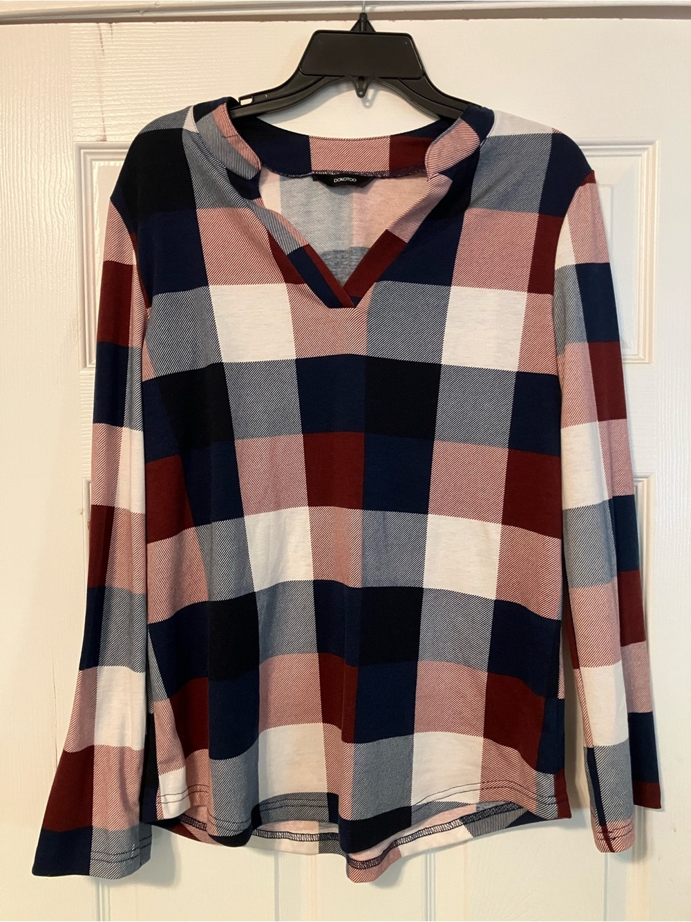 Plaid Dokotoo Women’s Size Large Blouse